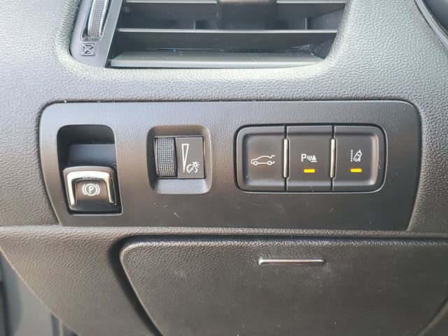 Used 2015 Chevrolet Impala LT w/ Convenience Package FWD image 20