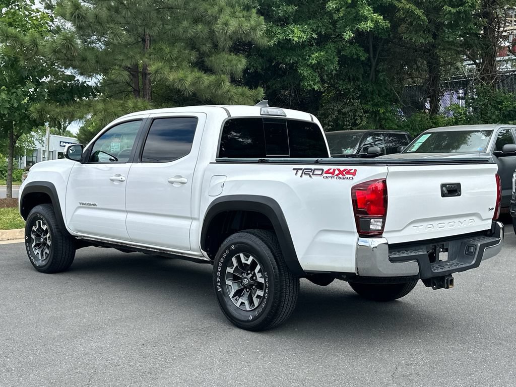 Used 2019 Toyota Tacoma TRD Off-Road AWD/4WD image 3