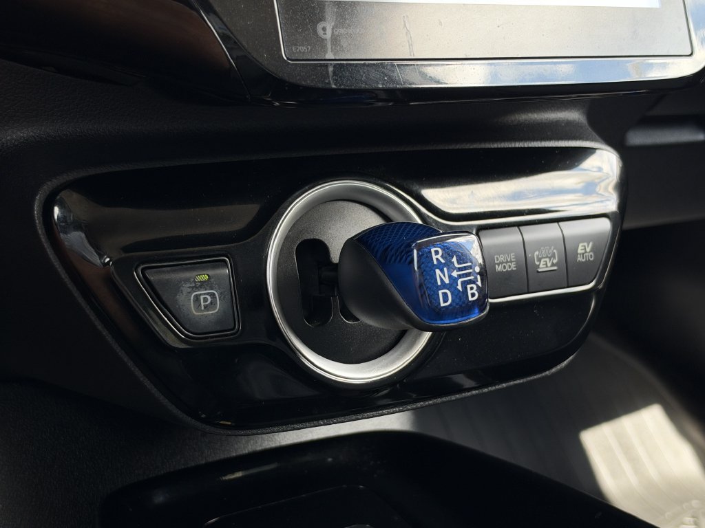 Used 2020 Toyota Prius Prime XLE FWD image 20
