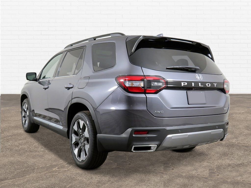New 2026 Honda Pilot Touring image 4