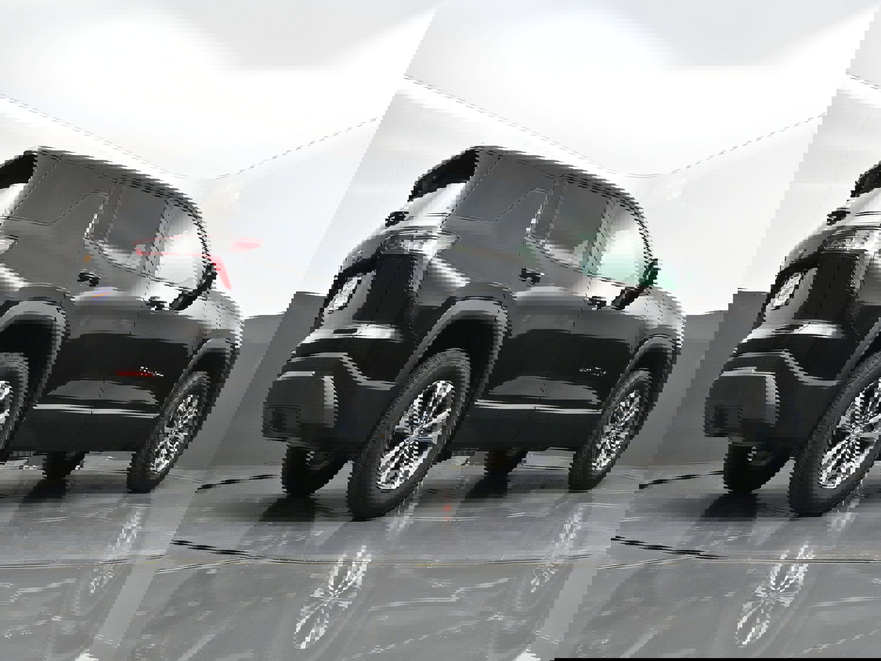 Used 2025 Chevrolet Equinox LT w/ Safety and Technology Package image 40