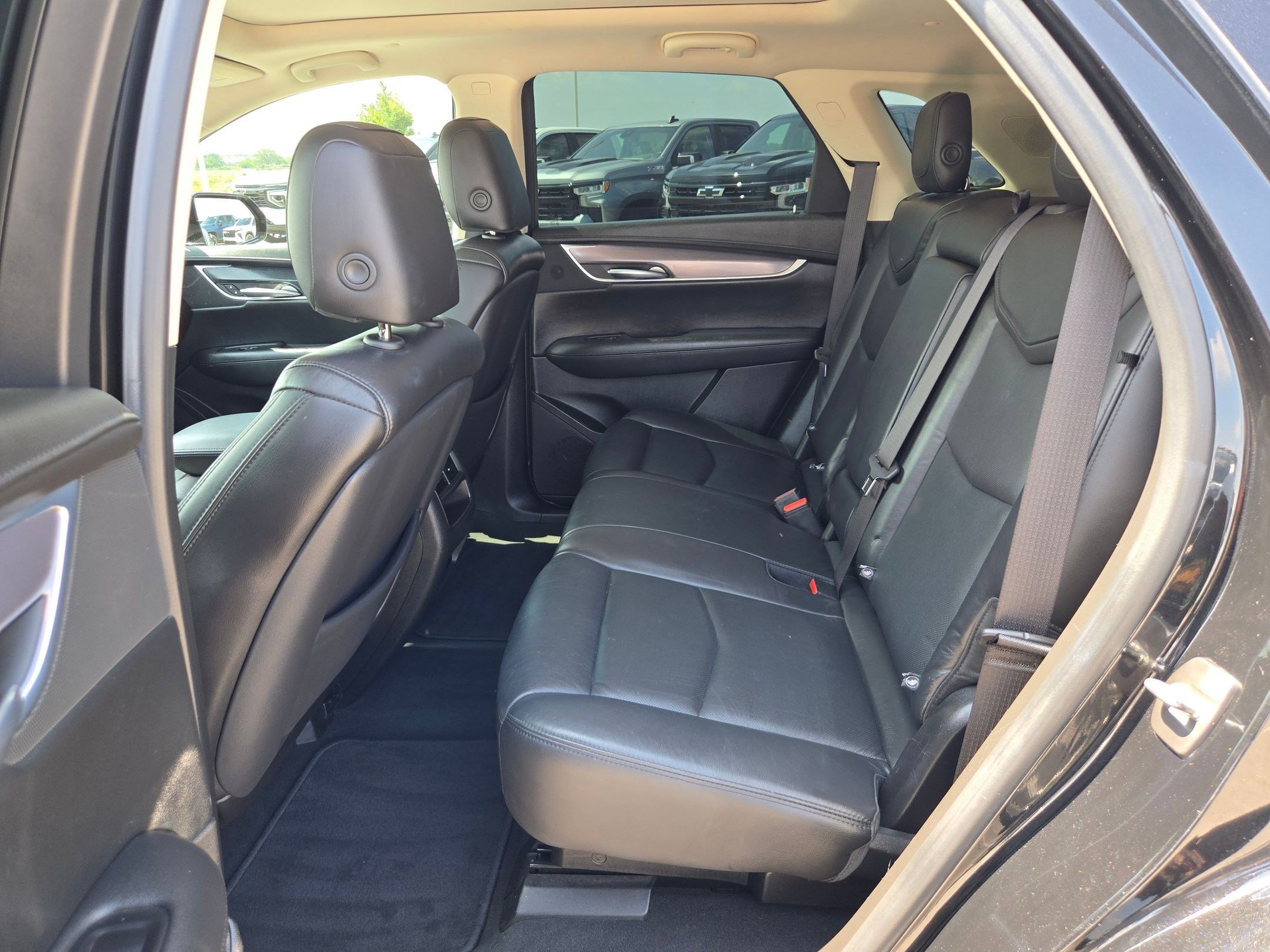 Used 2018 Cadillac XT5 Premium Luxury FWD image 13