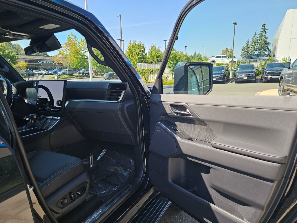 Used 2026 Lexus GX 550 AWD/4WD image 12