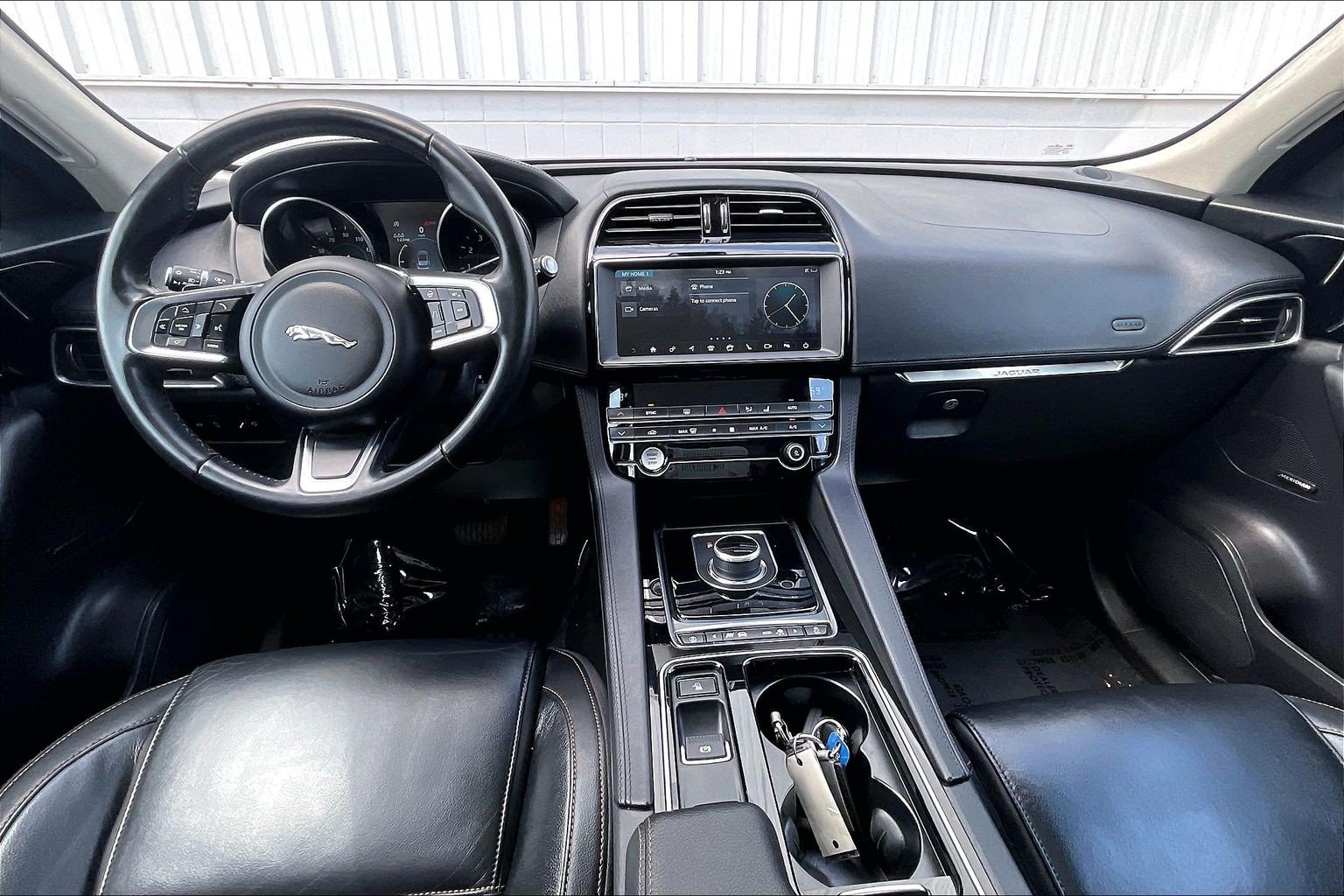 Used 2020 Jaguar F-PACE Prestige AWD/4WD image 18
