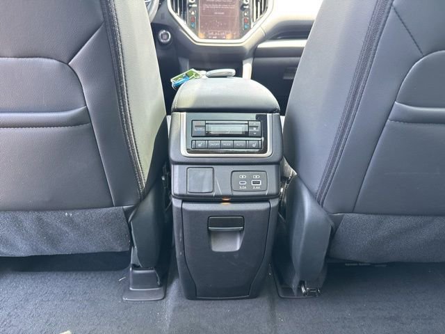 Used 2025 Subaru Ascent Limited w/ Popular Package #2 AWD/4WD image 30