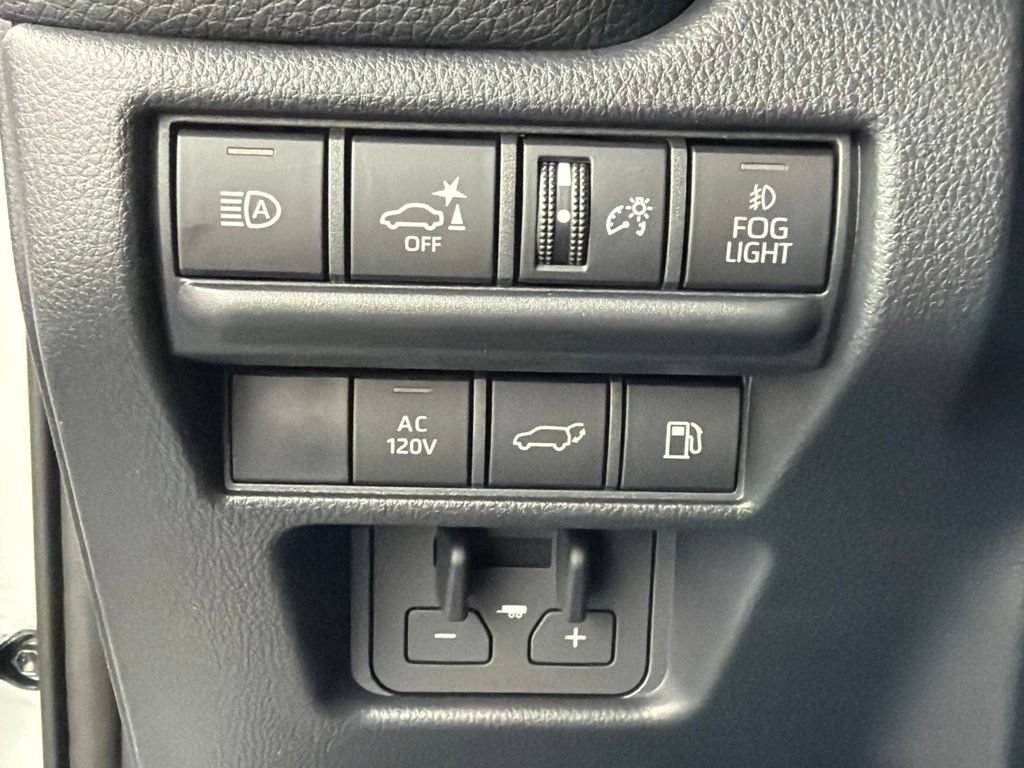 Used 2027 Toyota Land Cruiser AWD/4WD image 30