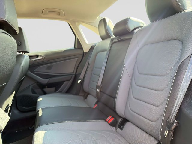 New 2027 Volkswagen Jetta SEL FWD image 13