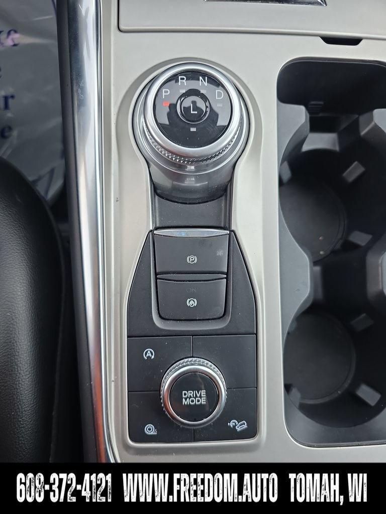 Used 2023 Ford Explorer Limited AWD/4WD image 19