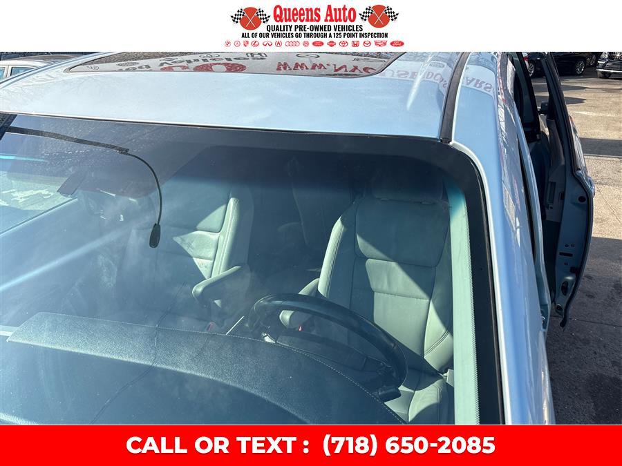 Used 2017 Toyota Sienna XLE image 13