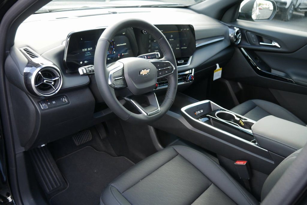 New 2025 Chevrolet Equinox LT w/ Convenience Package II image 6