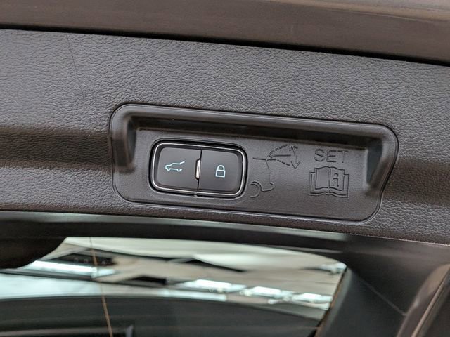 Certified 2024 Ford Explorer ST-Line w/ Class IV Trailer Tow Package image 24