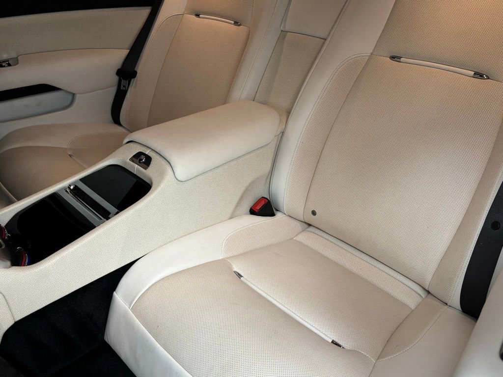 Used 2016 Rolls-Royce Wraith RWD image 45