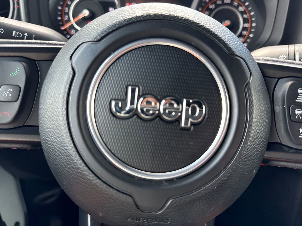 Certified 2024 Jeep Wrangler Unlimited Rubicon w/ Safety Group image 25