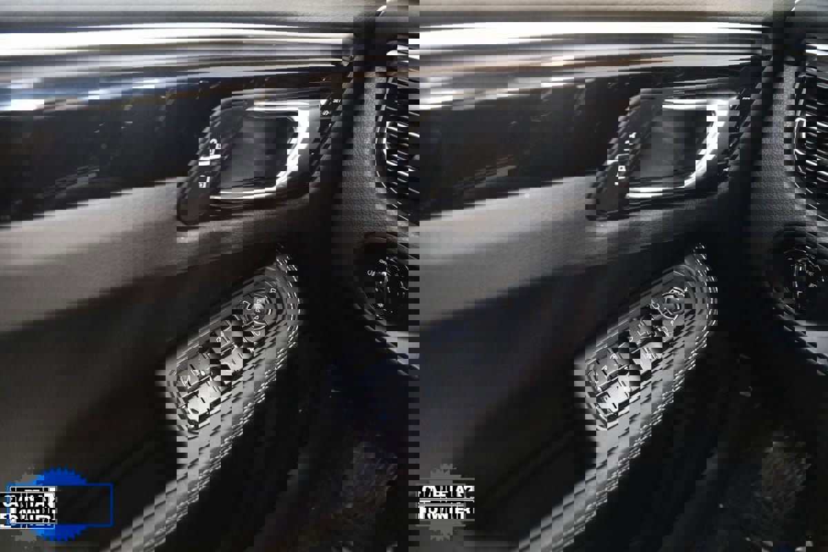 Used 2022 Porsche Macan image 33