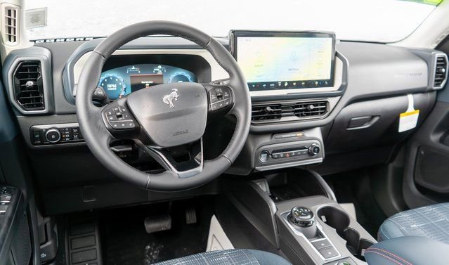 New 2025 Ford Bronco Sport Heritage w/ Convenience Package image 10