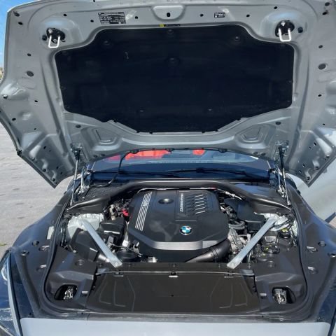 Used 2022 BMW Z4 M40i w/ Premium Package RWD image 4
