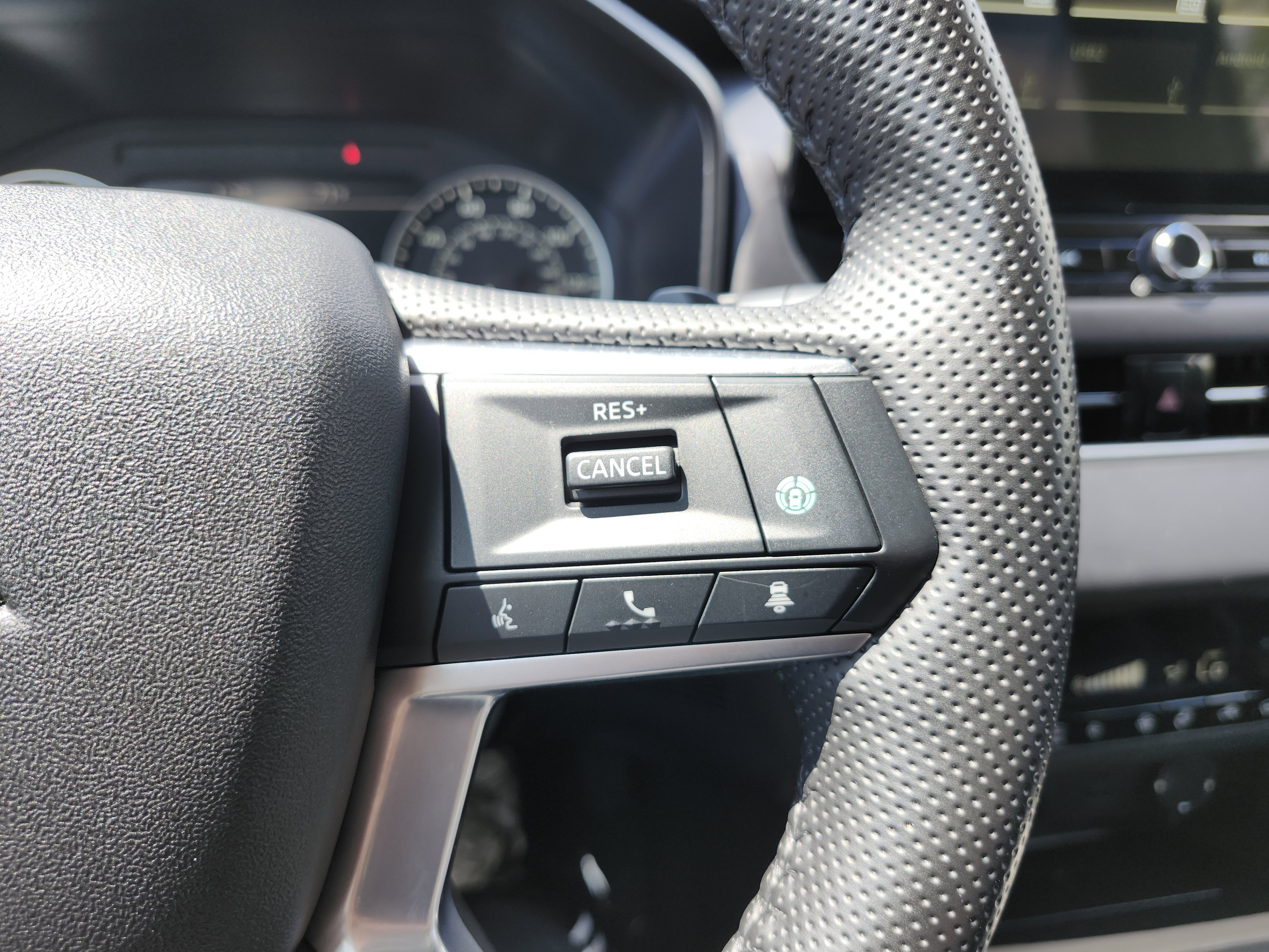 Used 2025 Mitsubishi Outlander SE AWD/4WD image 38