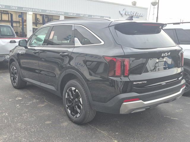Used 2024 Kia Sorento S image 3