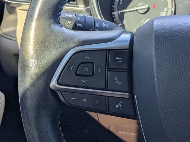 Used 2020 Toyota Highlander Limited image 24