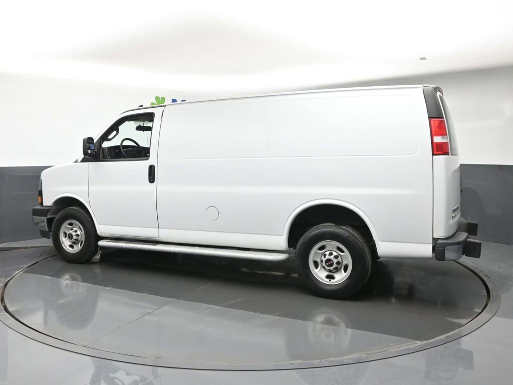Used 2024 GMC Savana 2500 w/ Driver Convenience Package image 16