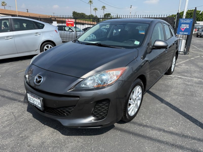 Used 2013 MAZDA MAZDA3 i Touring FWD image 3