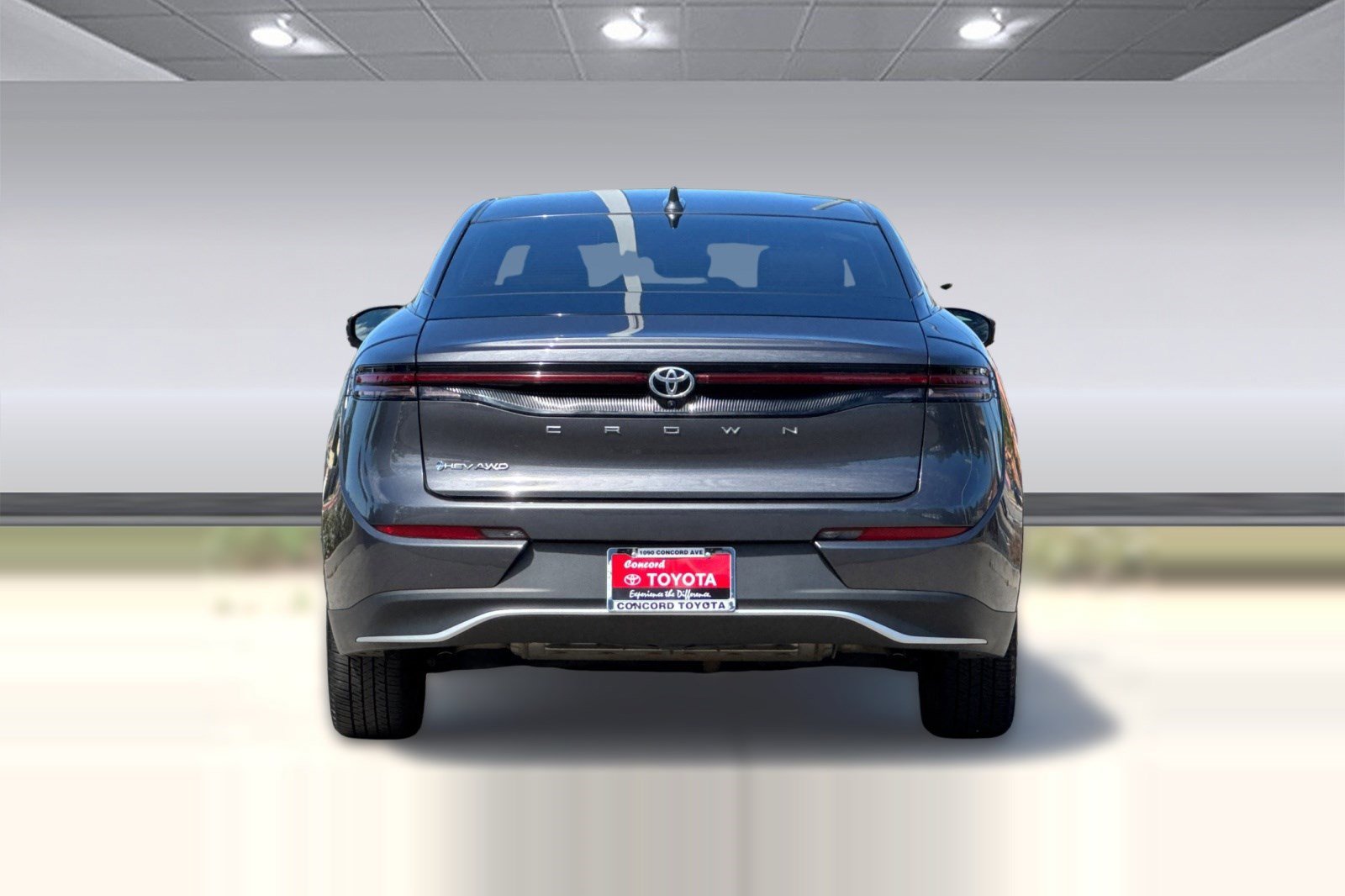 Used 2024 Toyota Crown XLE image 9