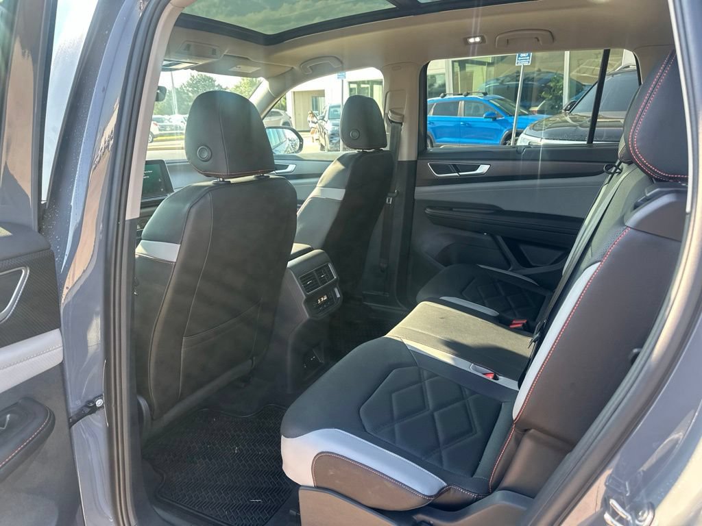 Used 2026 Volkswagen Atlas Peak Edition AWD/4WD image 10