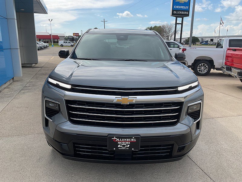 New 2026 Chevrolet Traverse High Country AWD/4WD image 3