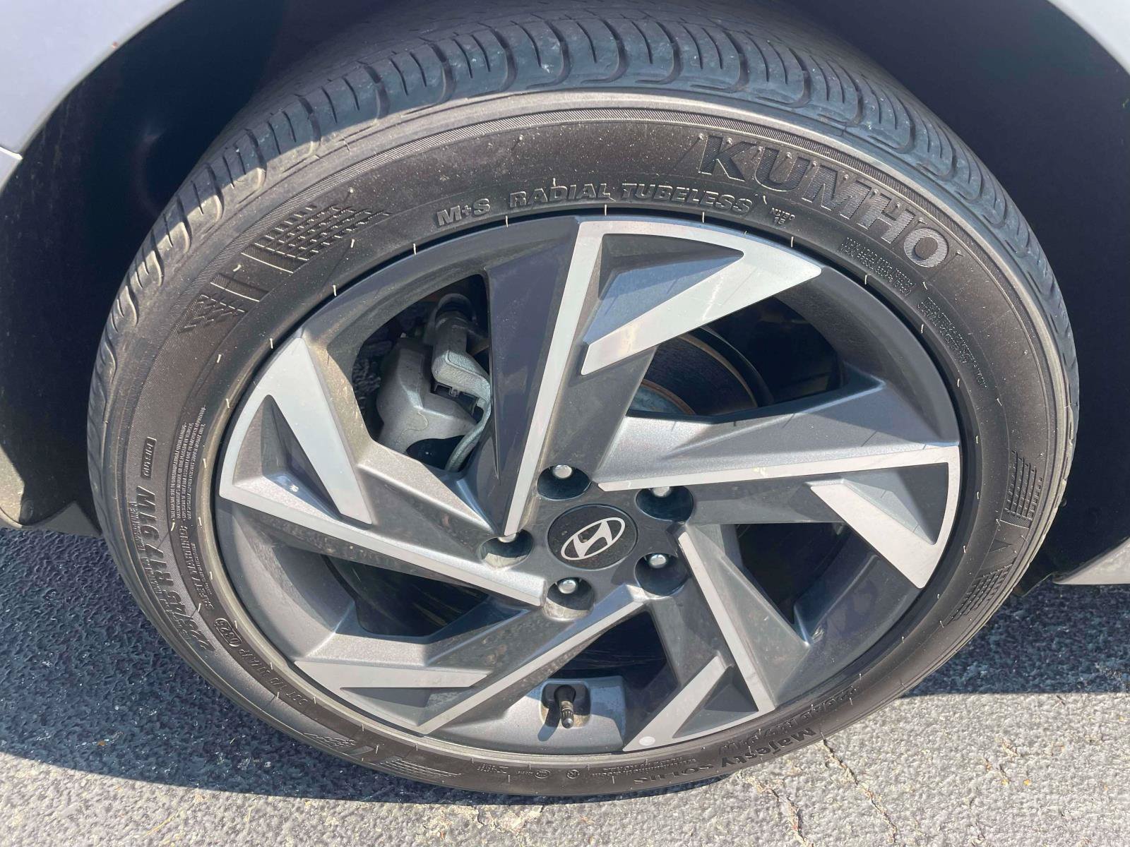 Used 2025 Hyundai Elantra Sport FWD image 10