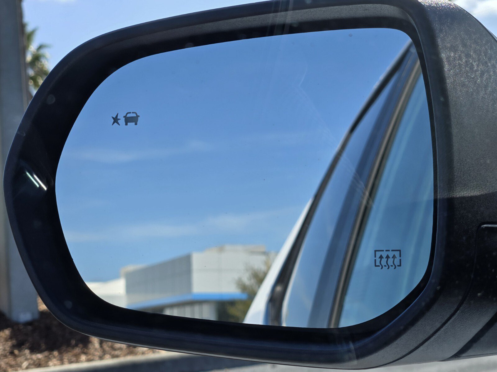 New 2026 Chevrolet Equinox RS w/ Safety and Technology Package FWD image 15