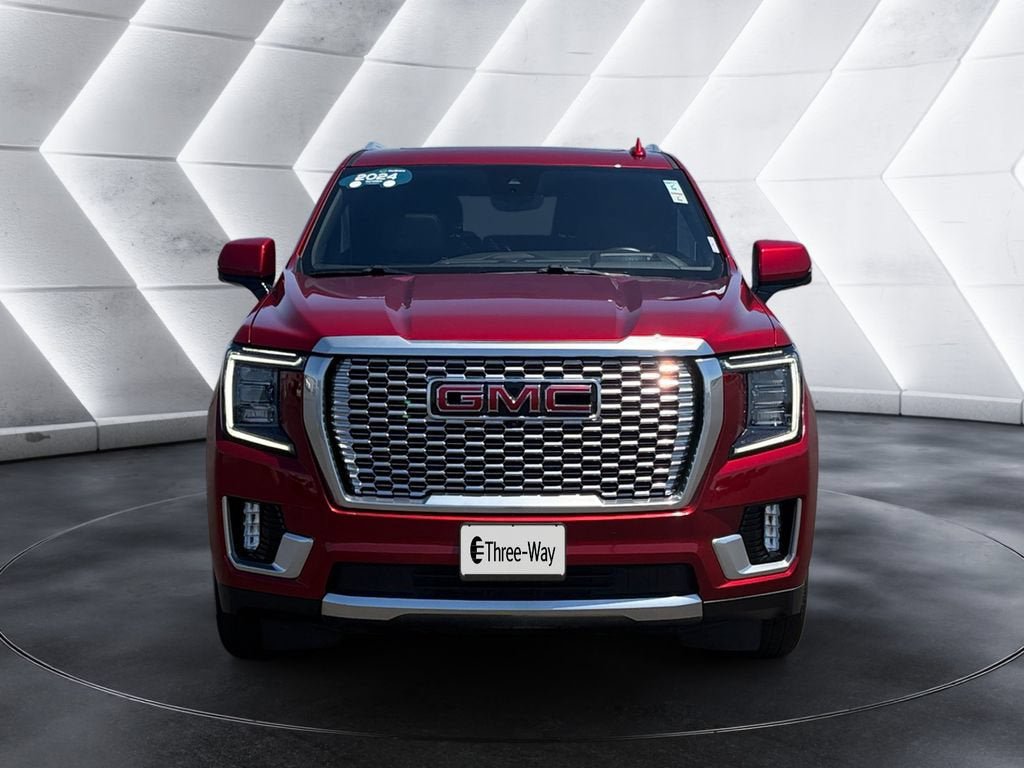 Certified 2024 GMC Yukon Denali w/ Denali Reserve Package AWD/4WD image 8