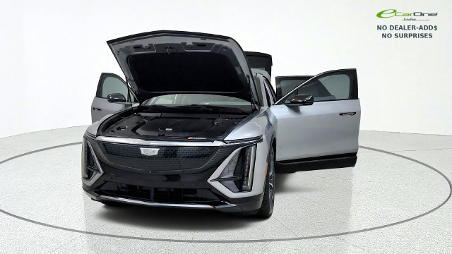 Used 2024 Cadillac Lyriq Sport RWD image 13