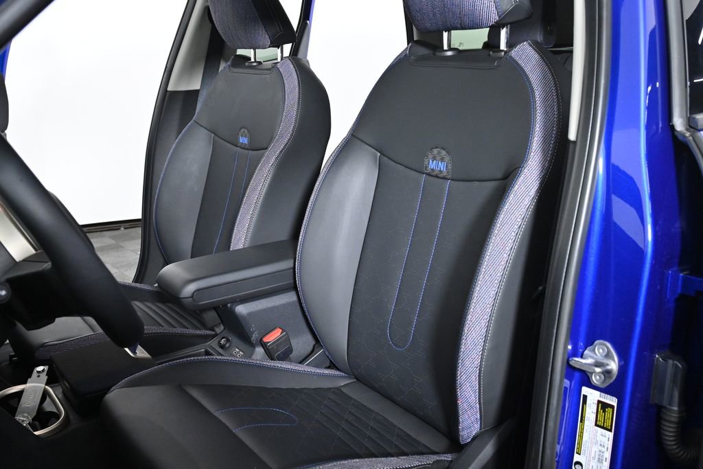 Used 2025 MINI Cooper Countryman S w/ Comfort Package Max image 21