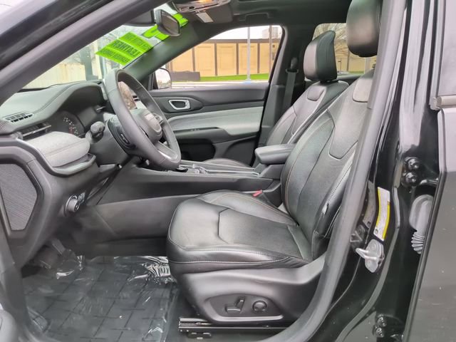 Used 2023 Jeep Compass Latitude w/ Sun and Sound Group AWD/4WD image 20