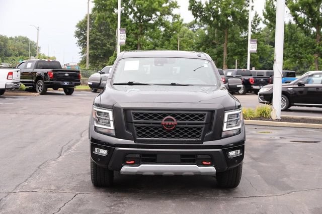 Used 2021 Nissan Titan PRO-4X w/ Pro-4x Convenience Package AWD/4WD image 4
