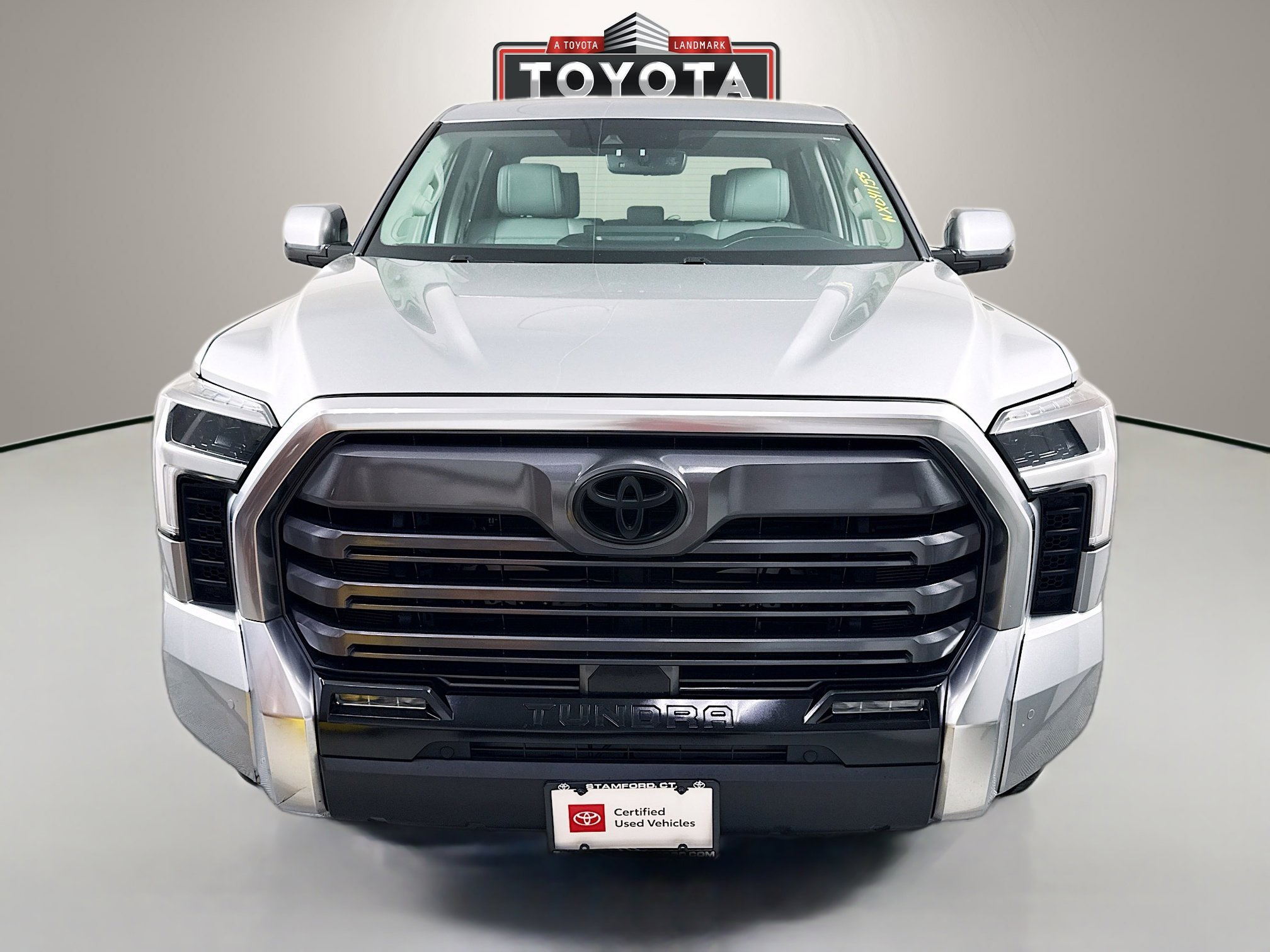 Used 2022 Toyota Tundra Limited w/ Power Package AWD/4WD image 2