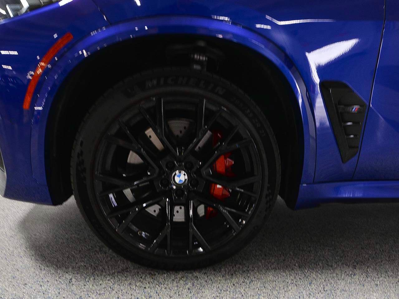 Certified 2024 BMW X5 M Competition w/ Executive Package AWD/4WD image 5