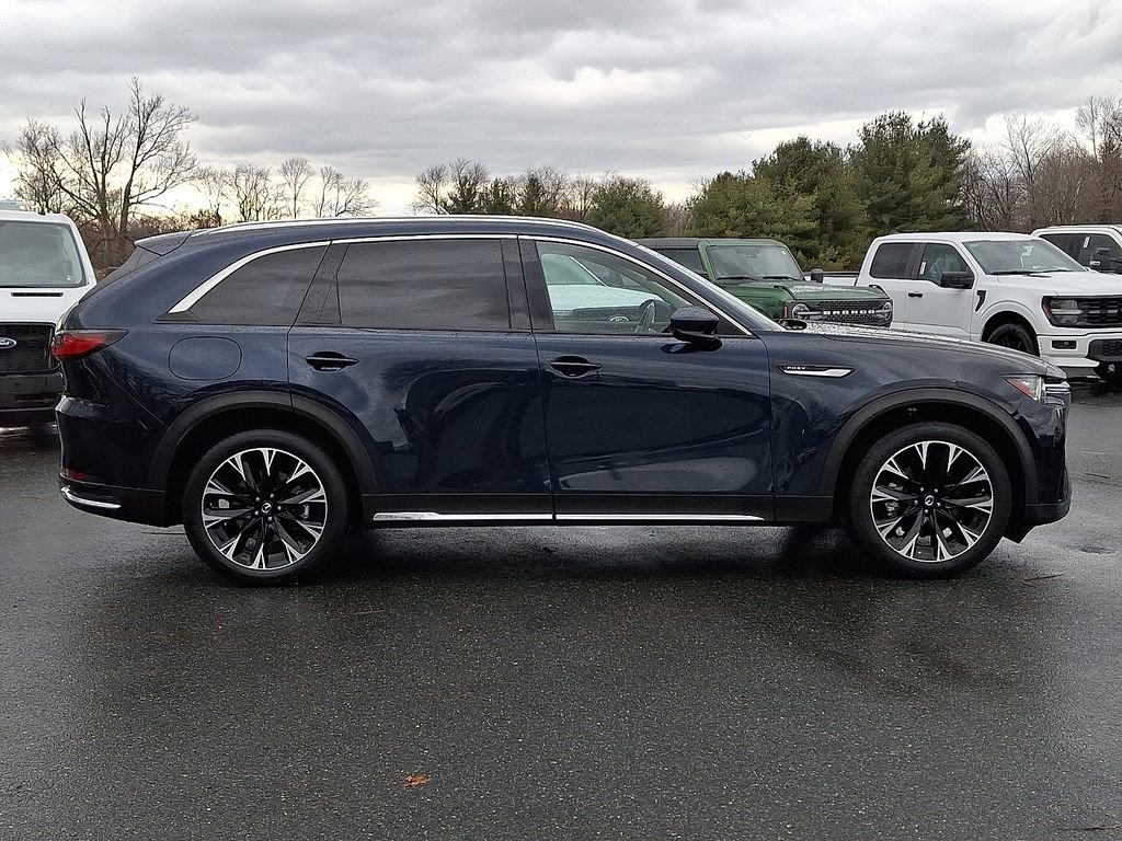 Used 2024 MAZDA CX-90 Plug-In Hybrid w/ Premium Pkg image 7