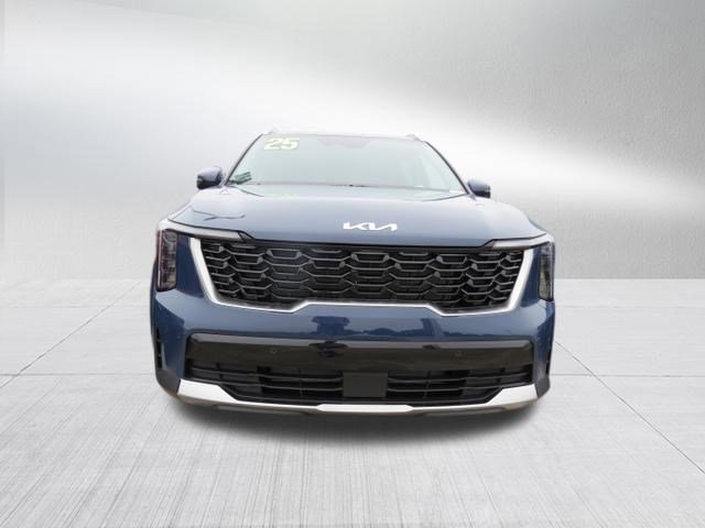 New 2025 Kia Sorento S image 4