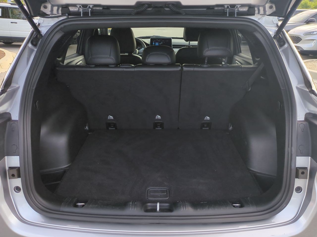 Used 2024 Jeep Compass Latitude AWD/4WD image 31