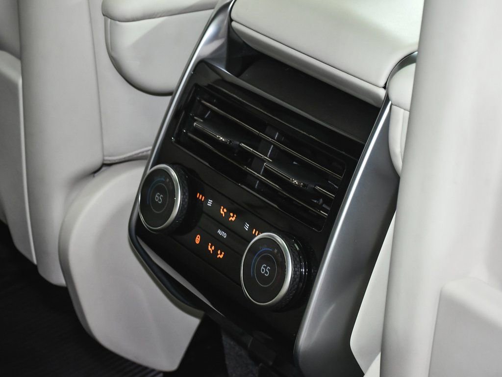 Used 2025 Land Rover Range Rover SE AWD/4WD image 65