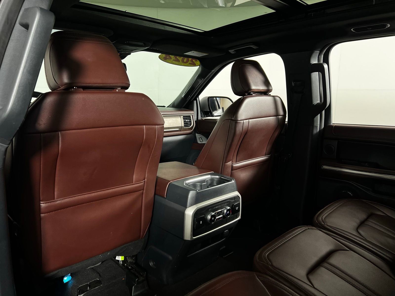 Used 2024 Ford Expedition Max Limited image 24
