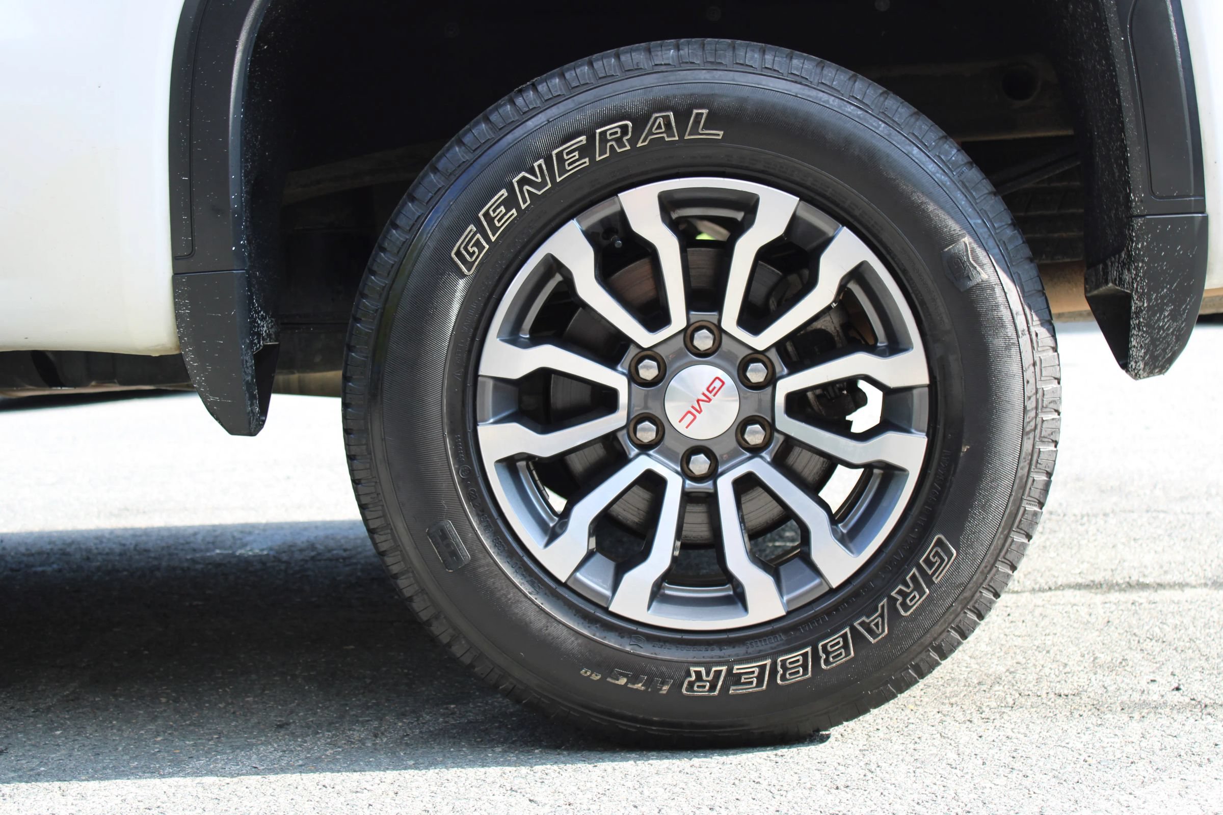 Used 2020 GMC Sierra 1500 AT4 w/ AT4 Premium Package AWD/4WD image 40