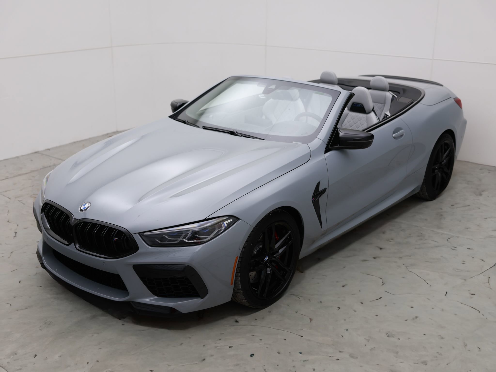 Used 2025 BMW M8 Competition w/ Driving Assistance Package image 2
