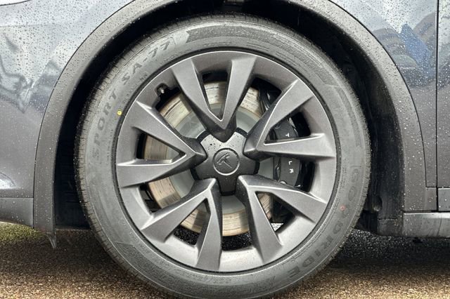 Used 2024 Tesla Model X image 28