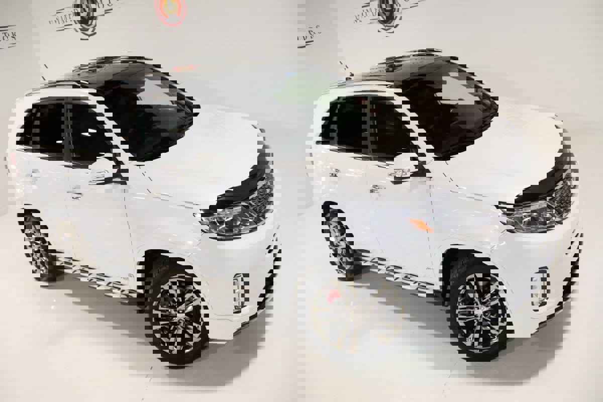 Used 2014 Kia Sorento SX w/ 3rd Row Package image 7