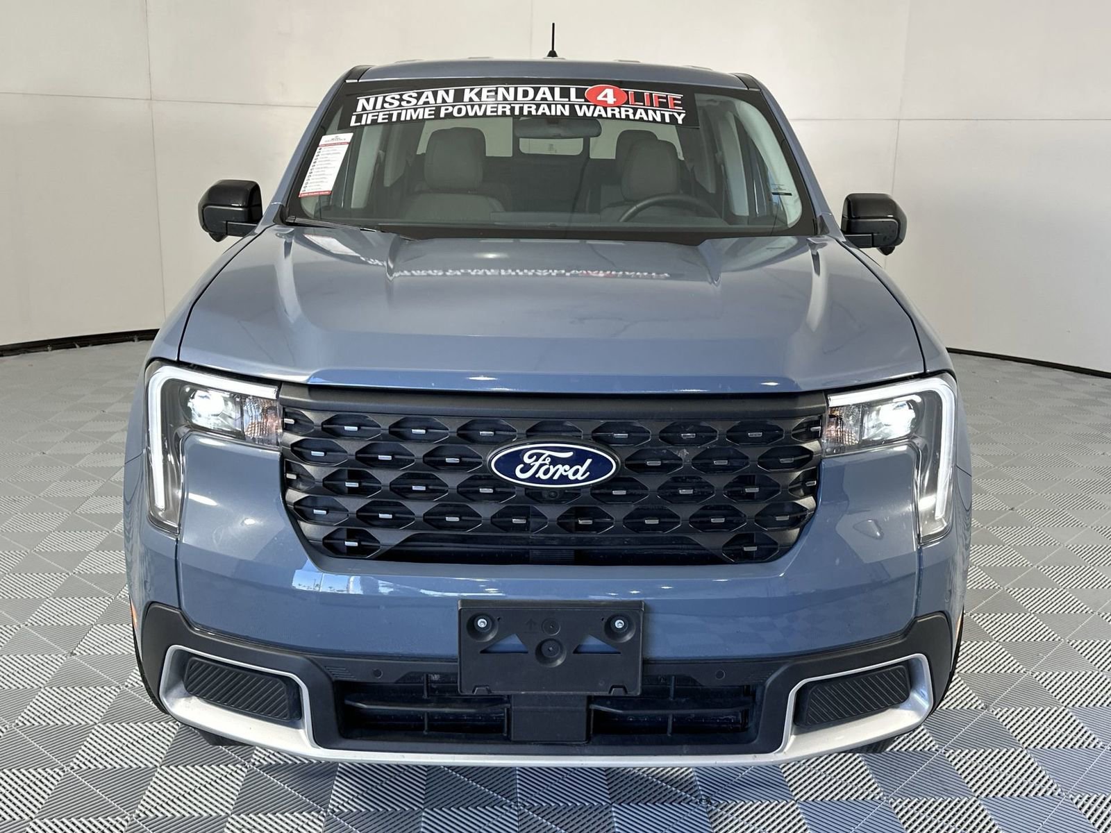 Used 2025 Ford Maverick Lariat w/ 4K Tow Package image 3