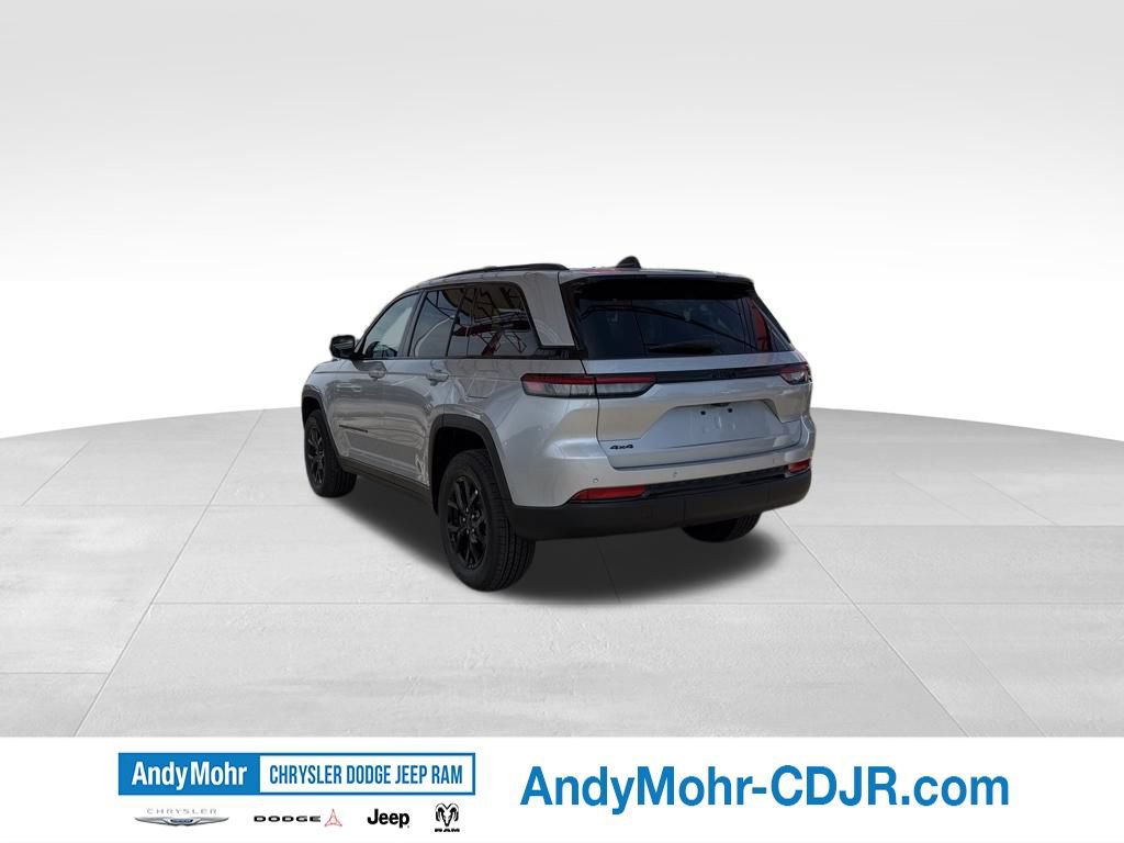 New 2025 Jeep Grand Cherokee Altitude AWD/4WD image 6