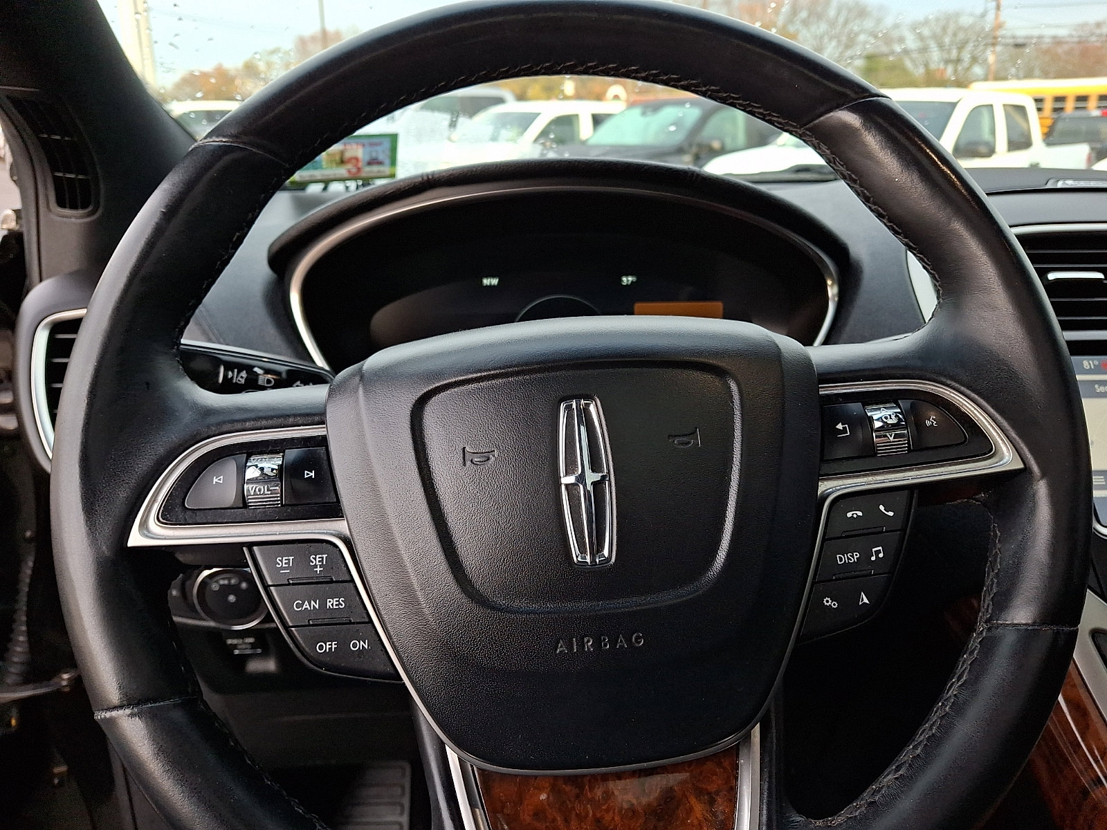 Used 2020 Lincoln Nautilus Reserve image 22