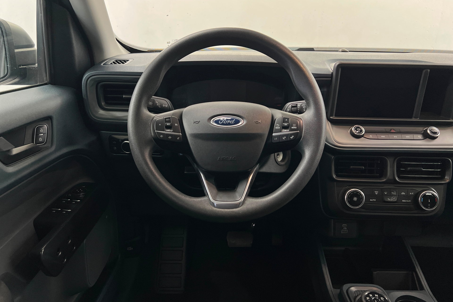 Used 2023 Ford Maverick XL FWD image 12